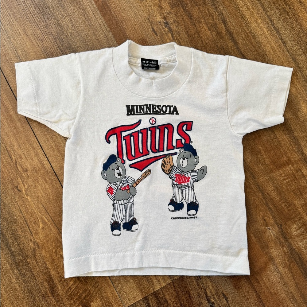 Single stitch 1990 vintage Minnesota Twins T-shirt